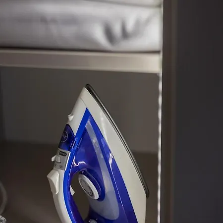 Metro Kabaty Elegant By Bookinghost ורשה