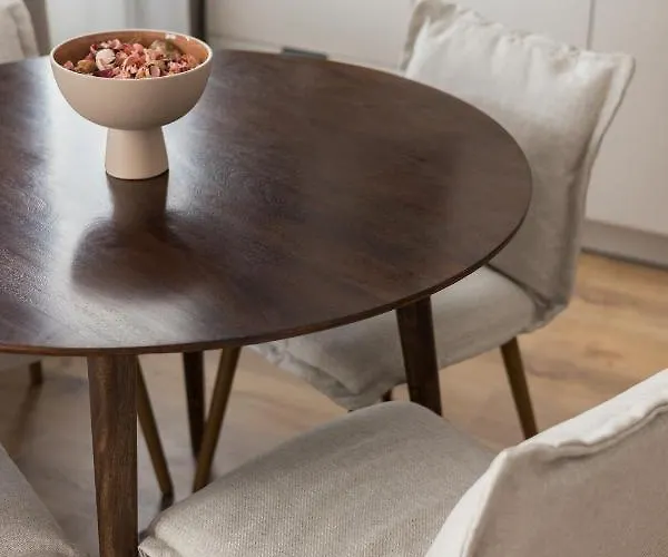 Metro Kabaty Elegant By Bookinghost アパート ワルシャワ