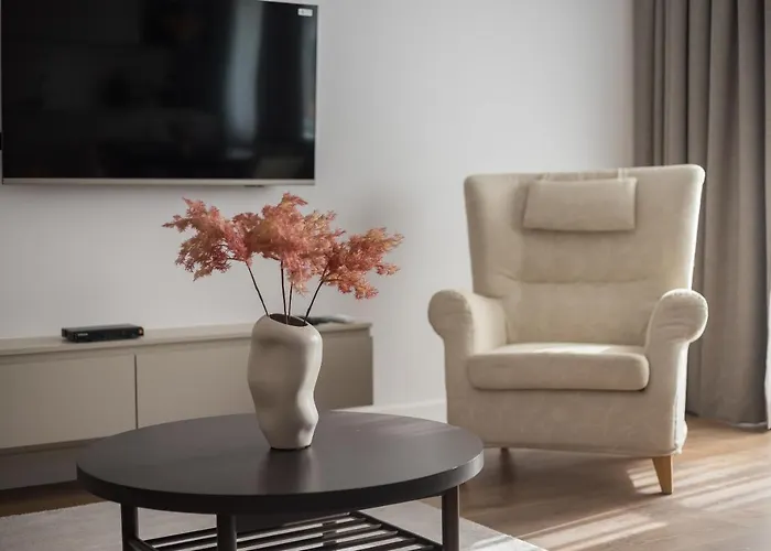 Metro Kabaty Elegant By Bookinghost *