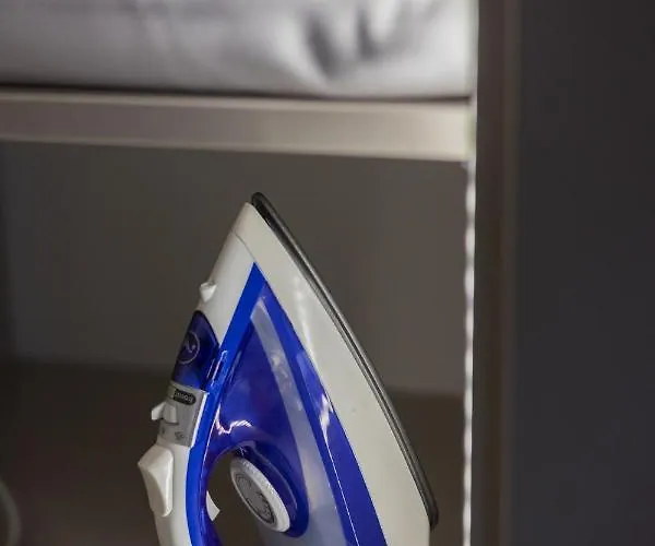 Metro Kabaty Elegant By Bookinghost Warschau